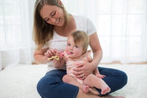 Hoe poets ik het beste het gebit van mijn baby of peuter?