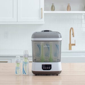 Waarom blijft er na het wassen of steriliseren water in de fopspeen zitten?